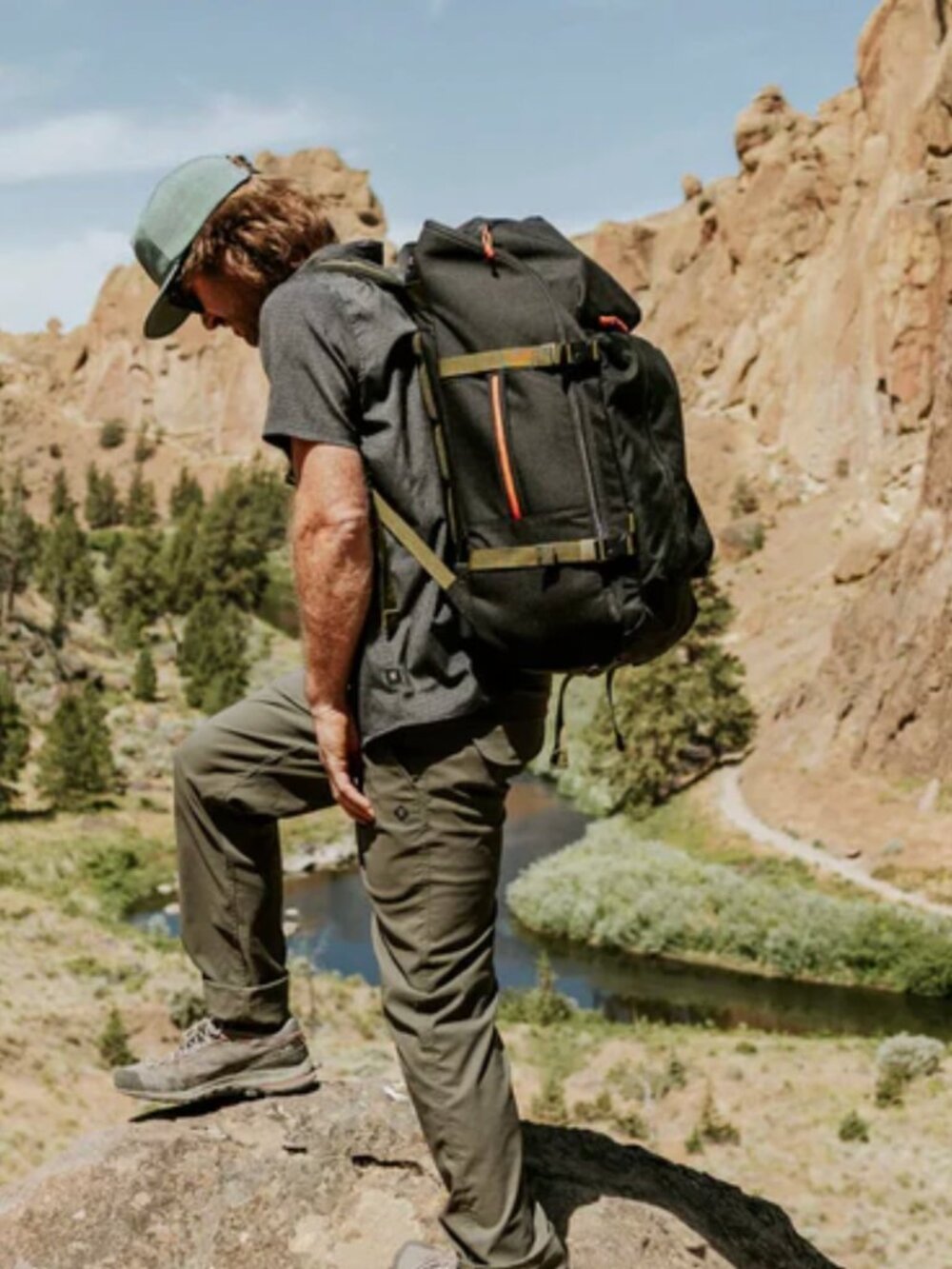 NWT: Roark 5 Day Mule 55L Bag, new with tag, Black